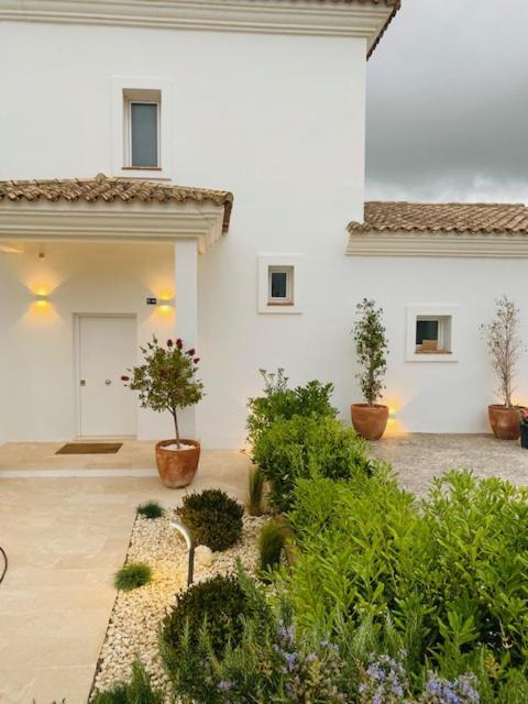 Girasol Villa