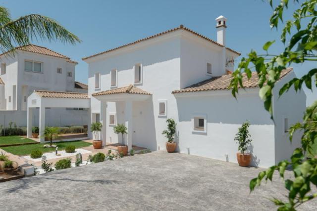 Girasol Villa *
